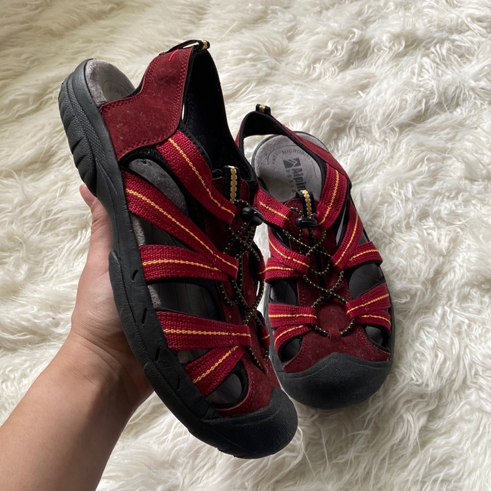 Alpine Design Ghille IV Hiking Sandals